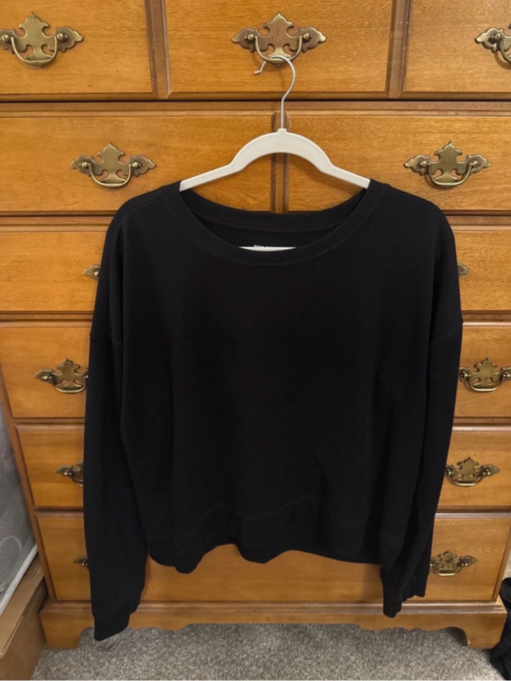 tek gear Black Women’s Shorter Crewneck Sweater